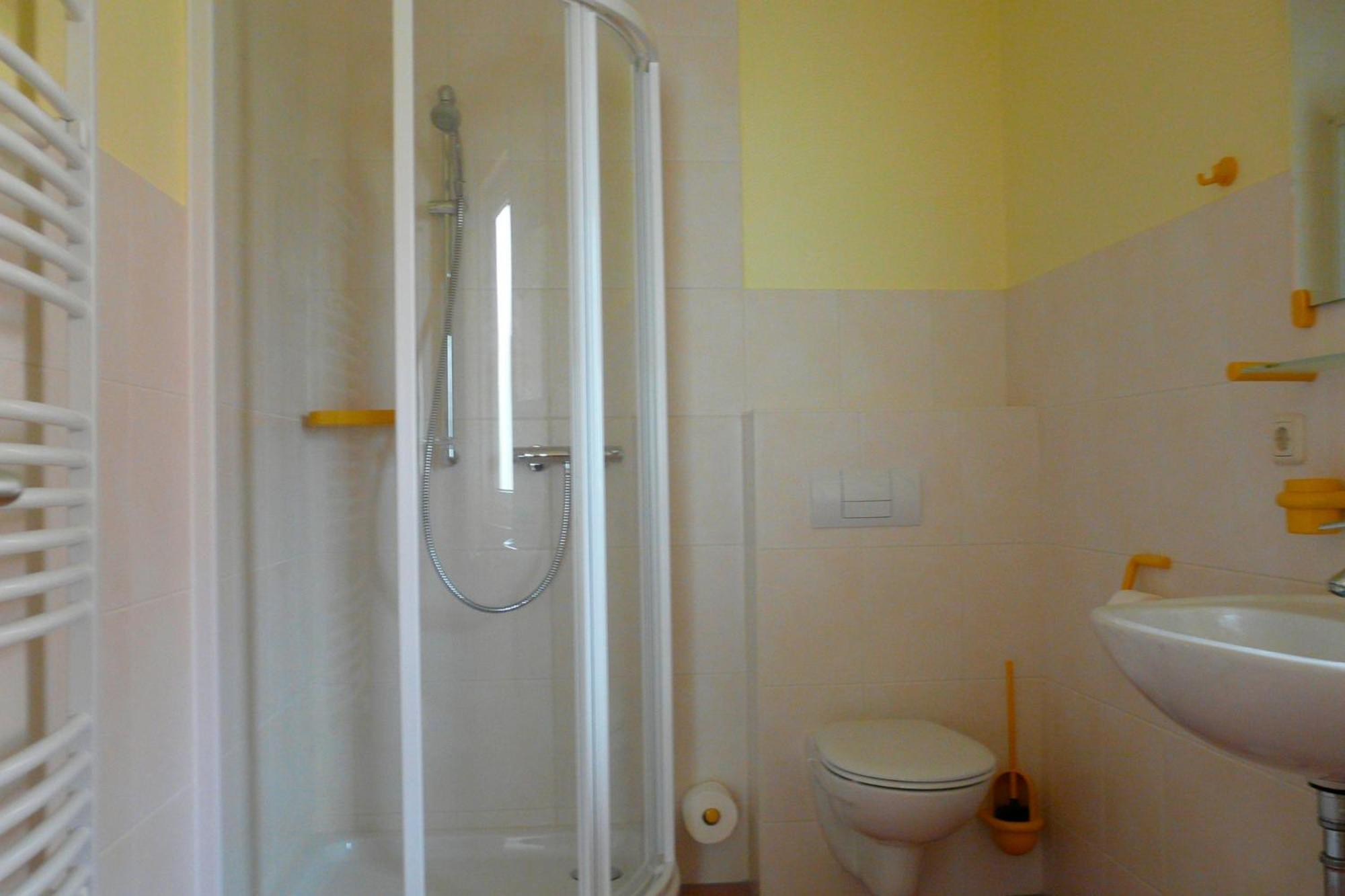 Ferienhaus Direkt An See & Strand Göhren-Lebbin Екстериор снимка